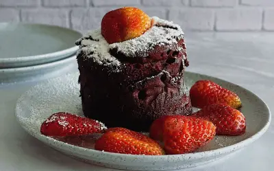 Mug cake red velvet saludable en 5 minutos: receta fácil