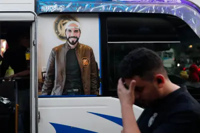 Nayib Bukele inscribe precandidatura para un tercer mandato en El Salvador