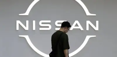 Nissan renueva los sedanes Sentra y Versa con más tecnología en Colombia