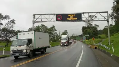 Plan reversible y restricciones en Vía al Llano por puente festivo