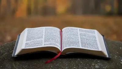 Prosperidad financiera según la Biblia: lecciones del pastor Corson