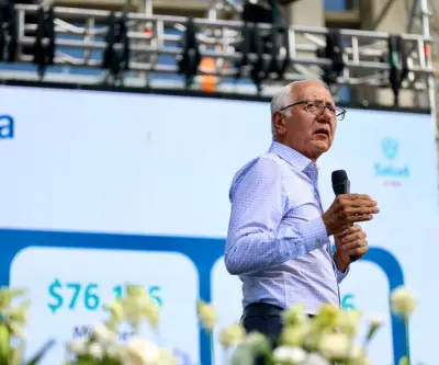 Salud Udea recibirá $350.000 millones para planta de medicamentos