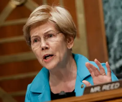 Senadora Warren impulsa leyes antimonopolio en IA y tecnología