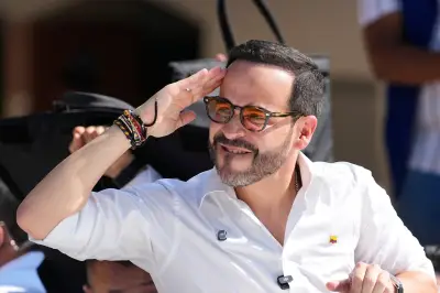 Tribunal ordena a De la Espriella retirar publicidad con símbolos patrios