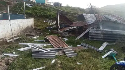 Vendavales azotan Santander: 10 municipios con daños graves