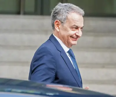 Zapatero pide al juez frenar difusión masiva de sus datos personales