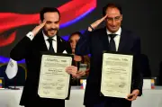 Abelardo de la Espriella recibe credencial presidencial y traza su plan de gobierno