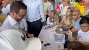 Abelardo de la Espriella votó en Barranquilla en compañía de su familia