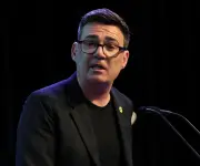 Andy Burnham, favorito para ser primer ministro del Reino Unido tras dimisión de Starmer