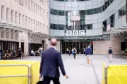 BBC anuncia recorte de 1.250 empleos y cancelación de programas