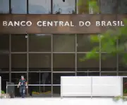 Brasil: deuda bruta supera previsiones en mayo y carga de intereses crece