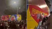 Bus de la Selección Colombia retenido en Bogotá por propaganda de Iván Cepeda