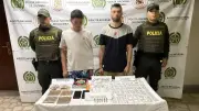 Capturados dos presuntos microtraficantes en Itagüí con libretas de códigos