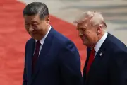 China impone sanciones a 10 empresas de EE.UU. y bloquea contrataciones públicas