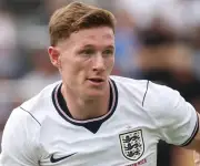 City ficha a Elliot Anderson por récord de US$153 millones