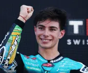 David Alonso gana en Assen y logra segunda victoria en Moto2