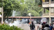 Disturbios en la Universidad de Antioquia: cierran calle Barranquilla en Medellín