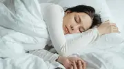 Dormir menos de seis horas reduce la capacidad cognitiva hasta un 30%