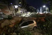 Dos fuertes terremotos de magnitud 7,2 y 7,5 sacuden la costa central de Venezuela