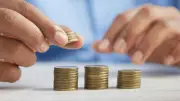 Economía colombiana crece 3.34% en abril, pero agricultura y minería caen
