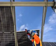 España estudia ayuda financiera para la golpeada industria solar