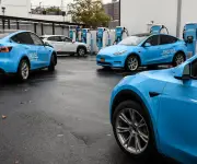 Exportaciones chinas de vehículos eléctricos alcanzan récord en mayo