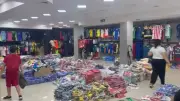 Fiebre mundialista impulsa venta de camisetas en el centro de Barranquilla