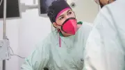 Greys Pérez: cirujana que transforma vidas con medicina en Barranquilla
