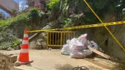 Hallan colchones y partes de motos en quebrada La Mansión en Medellín