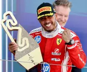 Hamilton gana con Ferrari en España y corta racha de Antonelli