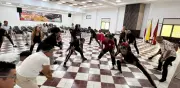 Inteligencia artificial llega a la danza del Atlántico: artistas se capacitan