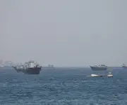Irán eximirá del pago de tasas en el estrecho de Ormuz durante negociaciones