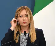 Italia busca calmar tensiones con EE.UU. tras disputa Trump-Meloni