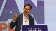 Iván Cepeda bloquea a TeleAntioquia en X y el canal denuncia censura
