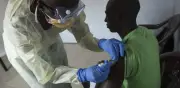 Kenia protesta contra centro de aislamiento para estadounidenses expuestos al ébola