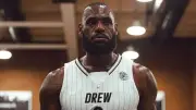 LeBron James deja Lakers y será agente libre en la NBA