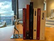 Libros que reflexionan sobre el poder político desde la literatura