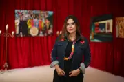 María Mercedes Sánchez expone en Francia con obras que mezclan espiritualidad y cultura popular