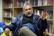Mario Mendoza: la sociedad empuja al colapso mental y la violencia