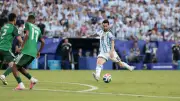 Messi iguala récord de Batistuta al marcar primer gol de Argentina en dos Mundiales