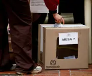 Más de 2.600 denuncias electorales en segunda vuelta en Colombia