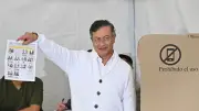 Petro denuncia posible fraude y presenta pruebas sobre software electoral