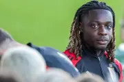 Polémica por viaje de Doku a Londres para nacimiento de su hijo durante el Mundial 2026