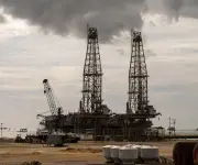 Producción de petróleo en EE.UU. alcanza récord histórico en abril