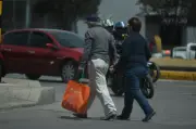 Propuestas de Cepeda y De la Espriella para adultos mayores en Colombia