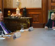Sheinbaum recibe a Jamie Dimon de J.P. Morgan en Palacio Nacional