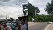 Sigue cerrada la Troncal del Caribe: cientos atrapados en bloqueos