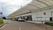 Suspenden cobro de carnetización a taxistas en aeropuerto Palonegro