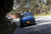 Suzuki lanza en Colombia su primer SUV eléctrico: e-Vitara con 400 km de autonomía