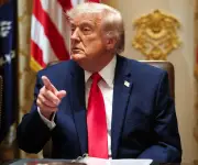 Trump felicita a De la Espriella por ganar elecciones en Colombia